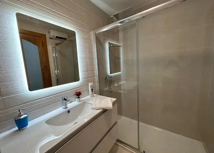 Elegant With Swimming Pool Вилла