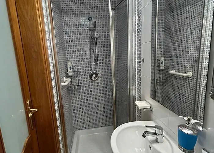 Вилла Elegant With Swimming Pool